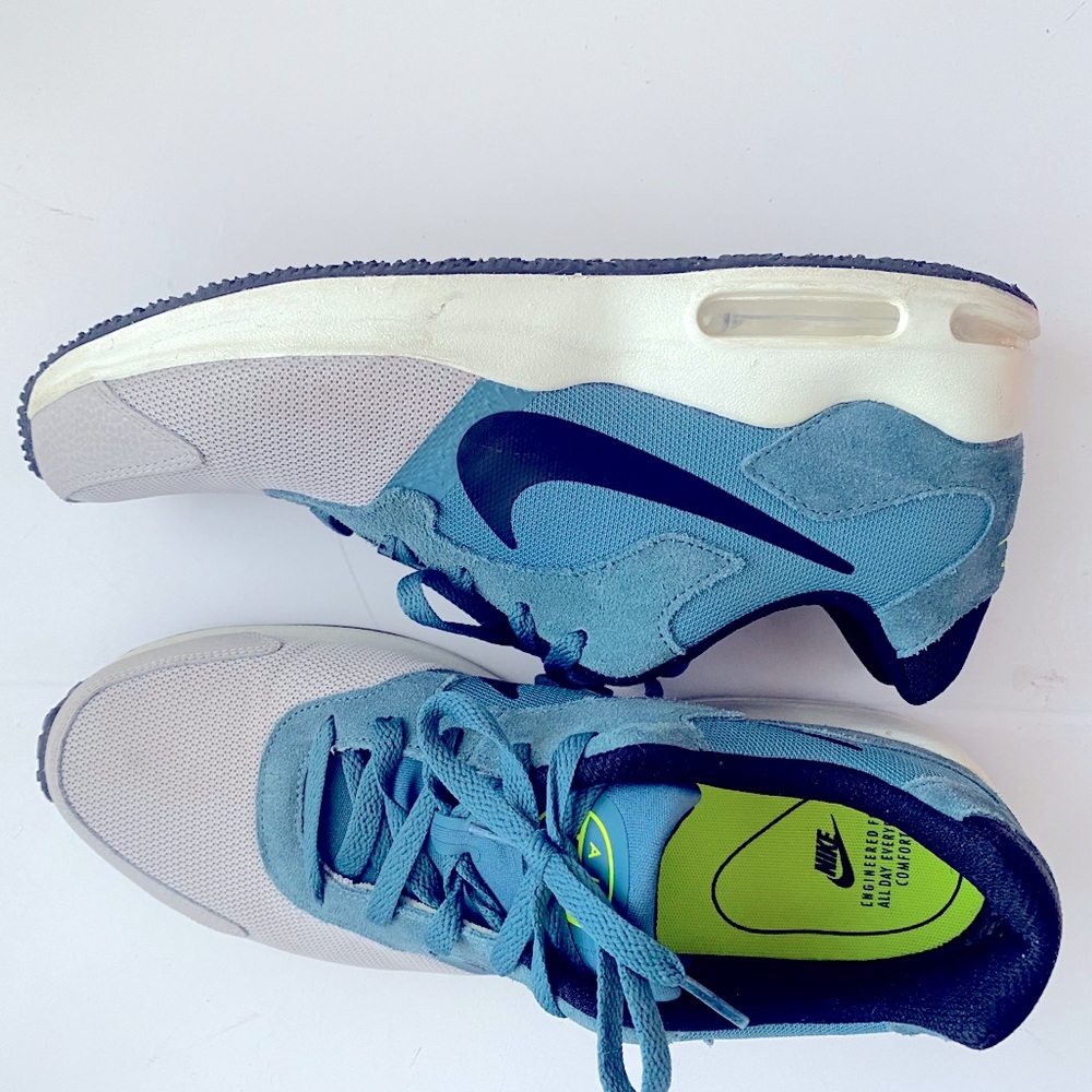 Men’s blue and grey Nike air max size 9.5
